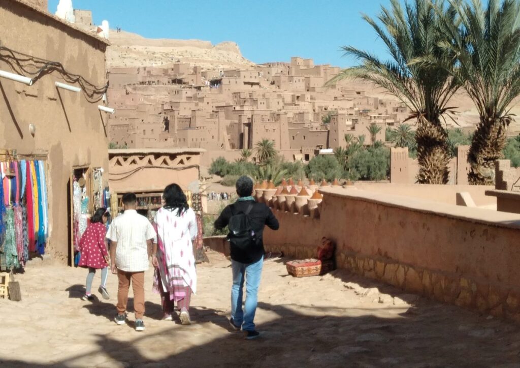 Ait Ben Haddou kasbah souvenir street, Morocco